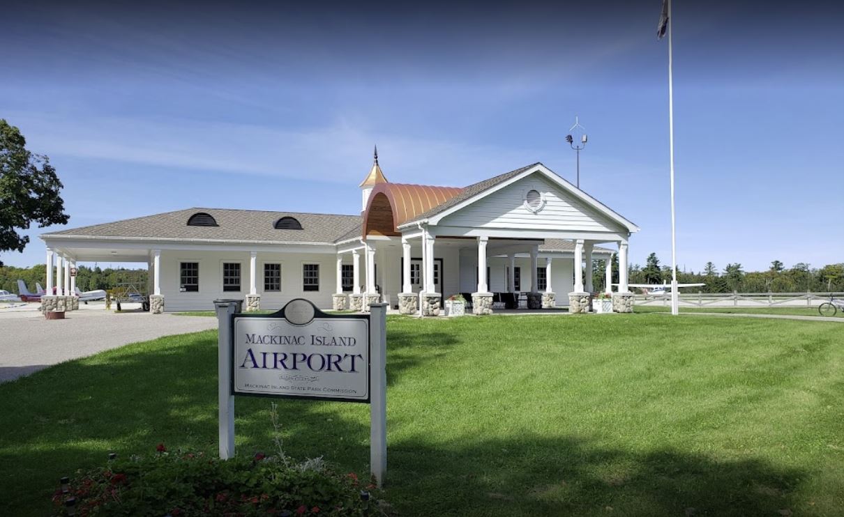 mackinac island airport